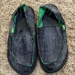 Sanuks size 4.